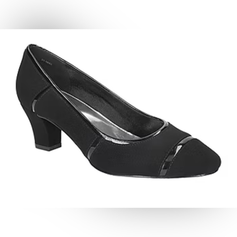 Easy Street Womens Datia Pointed Toe Kitten Heel Pumps. Size 6.5 Color: Black